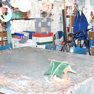Kreativer Arbeitsbereich der Jugendlichen